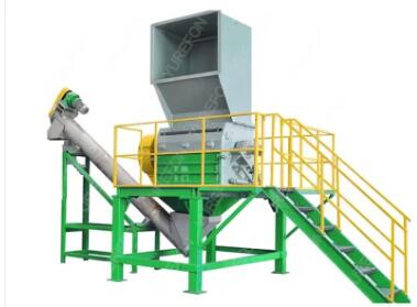 What are the key components and mechanisms of plastic machinery
