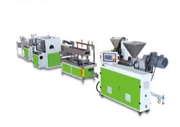 How does plastic machinery contribute to recycling and sustainability efforts in the plastics industry