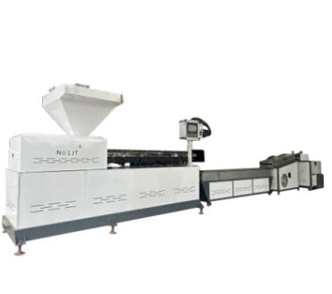 Navigating Complexity: Common Challenges in the Operation and Maintenance of Plastic Machinery