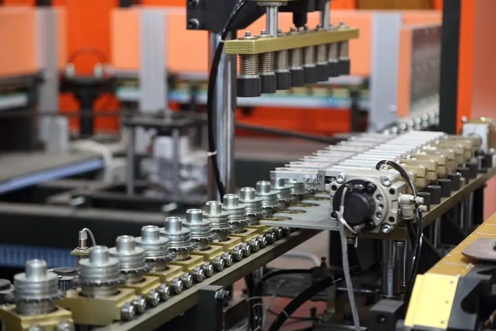2L Automatic Making Machine for Pet Bottles