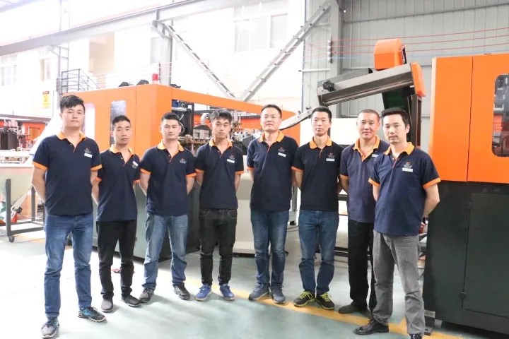 Kb1 Pet Bottle Blow Moulding Machine Provide  One Year Warranty  with Spare Parts Free