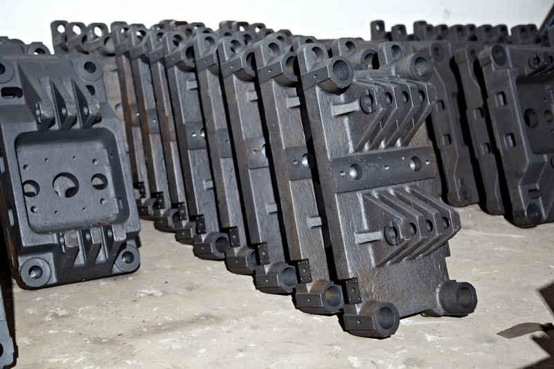 Pet Bottle Blow Molding Machine for Water Bottle and Beverage Bottle