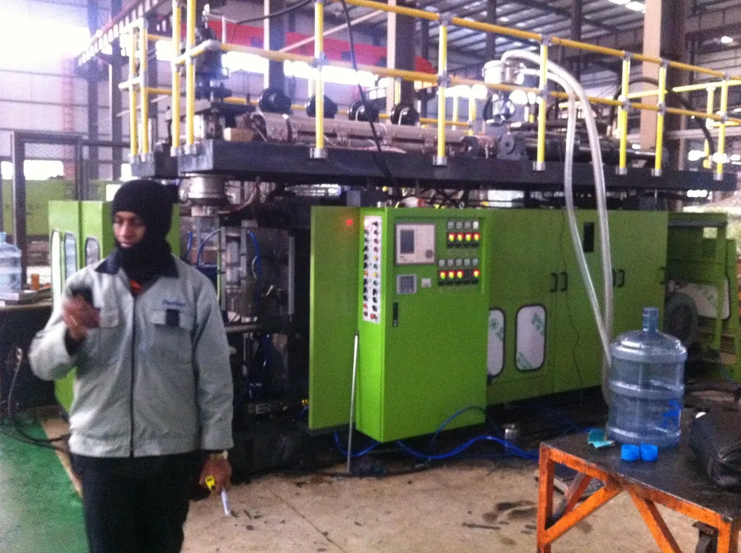 Plastic 5 Gallon PC Bottle Blow Molding Machine