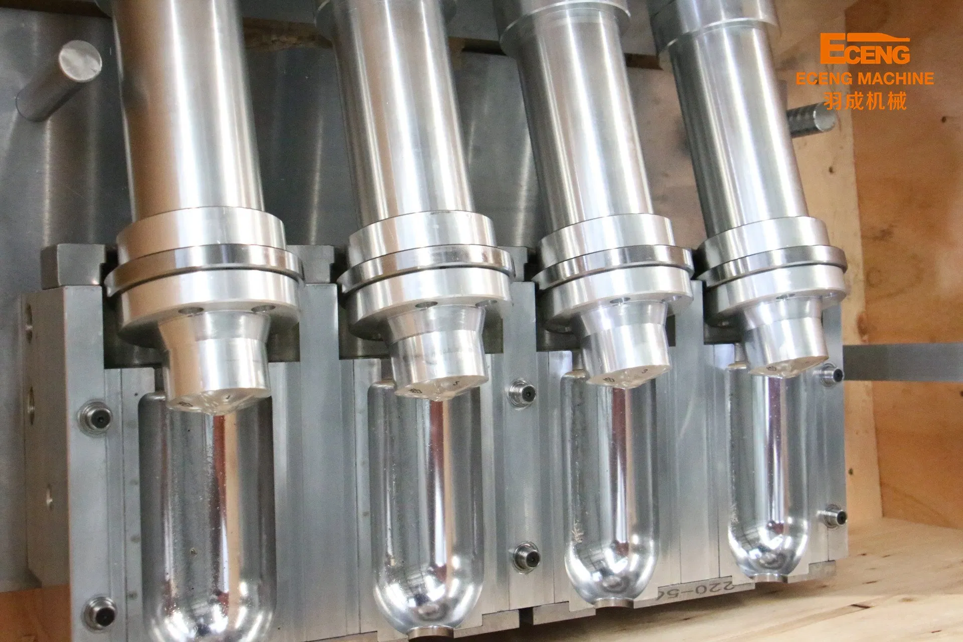 Prominent and Well Made K6 Pet Stretch Plastic Blowing Machine at High Speed