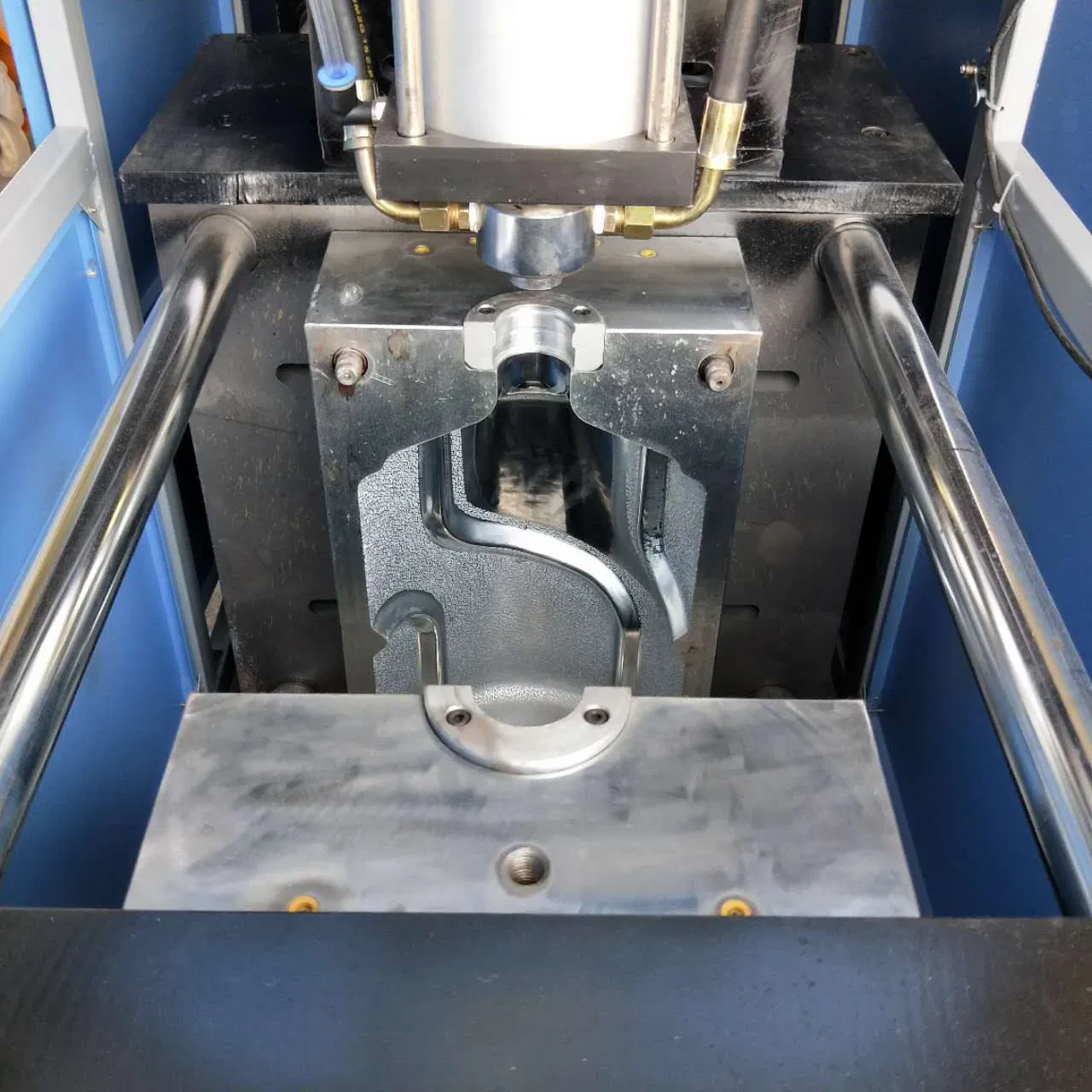 Semi Automatic 30L Botttle Molding Machine
