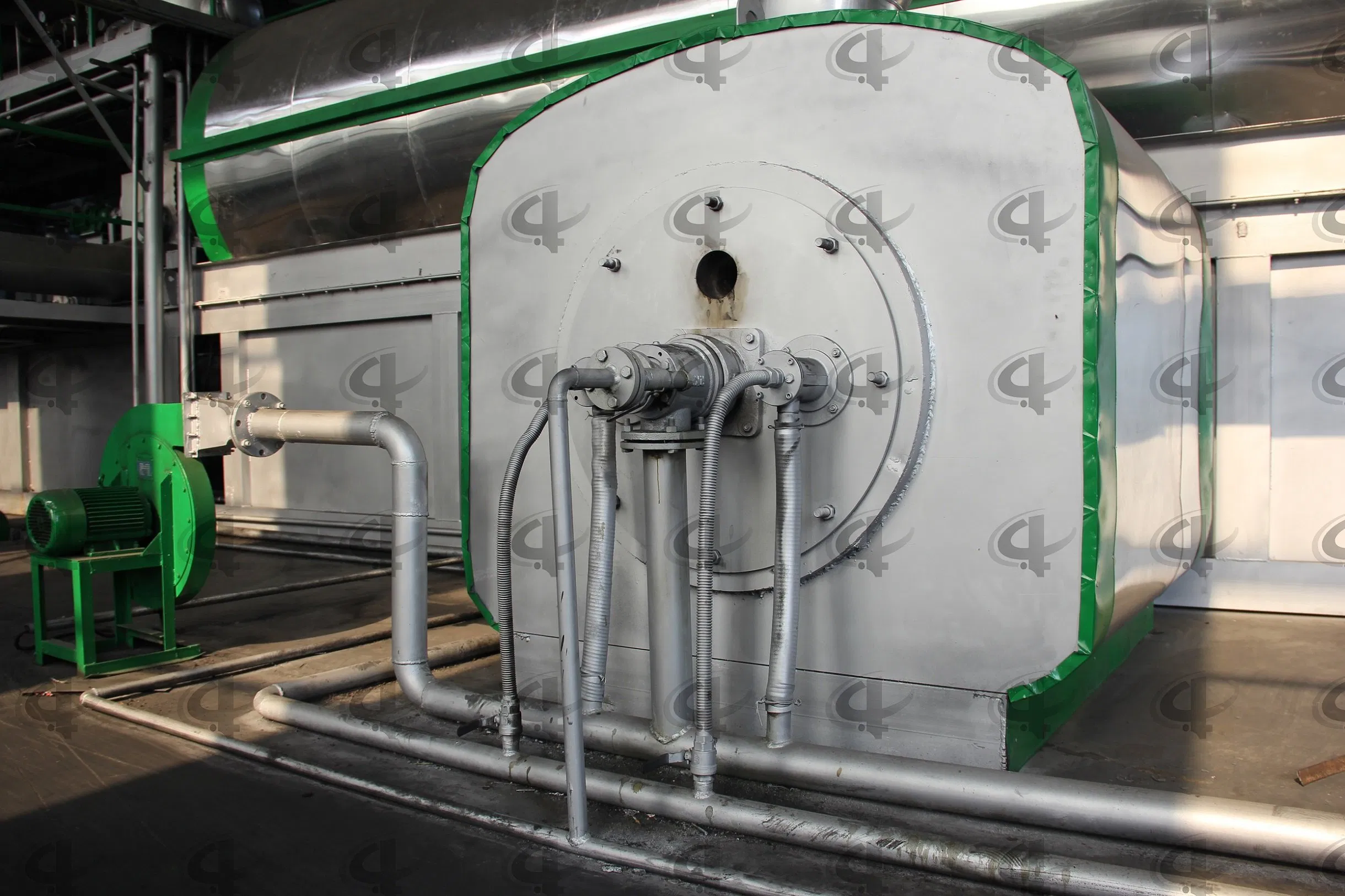 Waste Plastic Recycling Device for Getting Fuel Oil